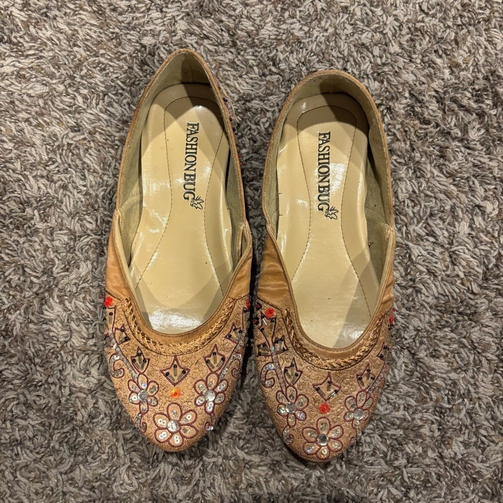 Women’s Fashion Bug Embellished Tan Flats